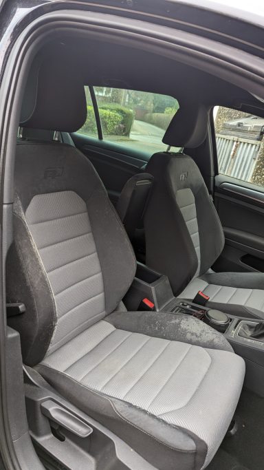 Vorher Aufnahme Schimmelbefall Autositz