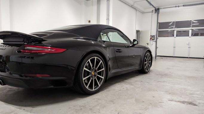 Porsche 911 Carrera
